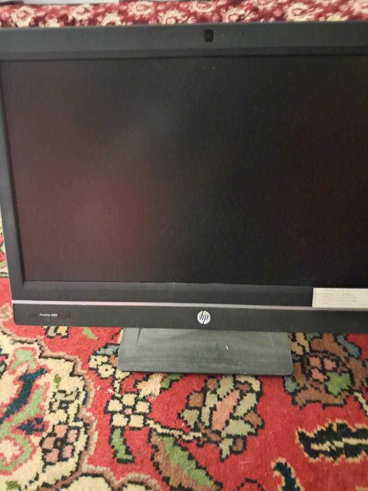 Calculatoare hp al in one si hp desk