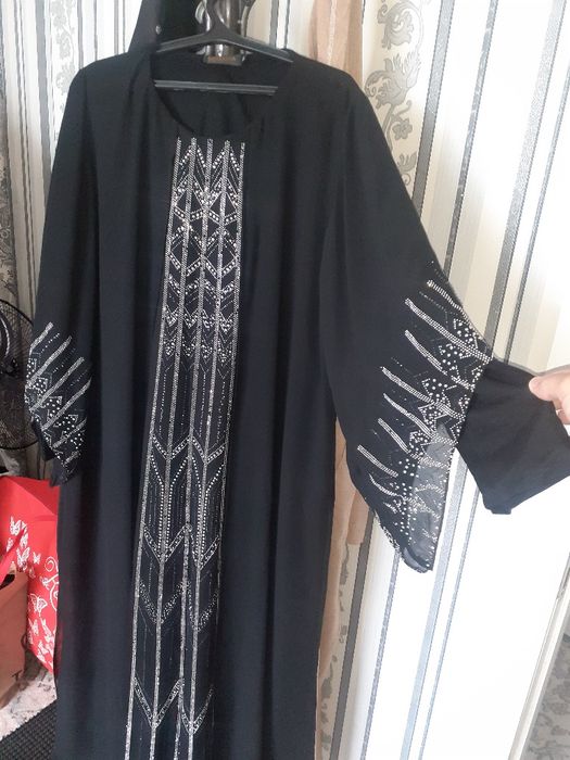Abaya ko‘ylak. Qora rangda