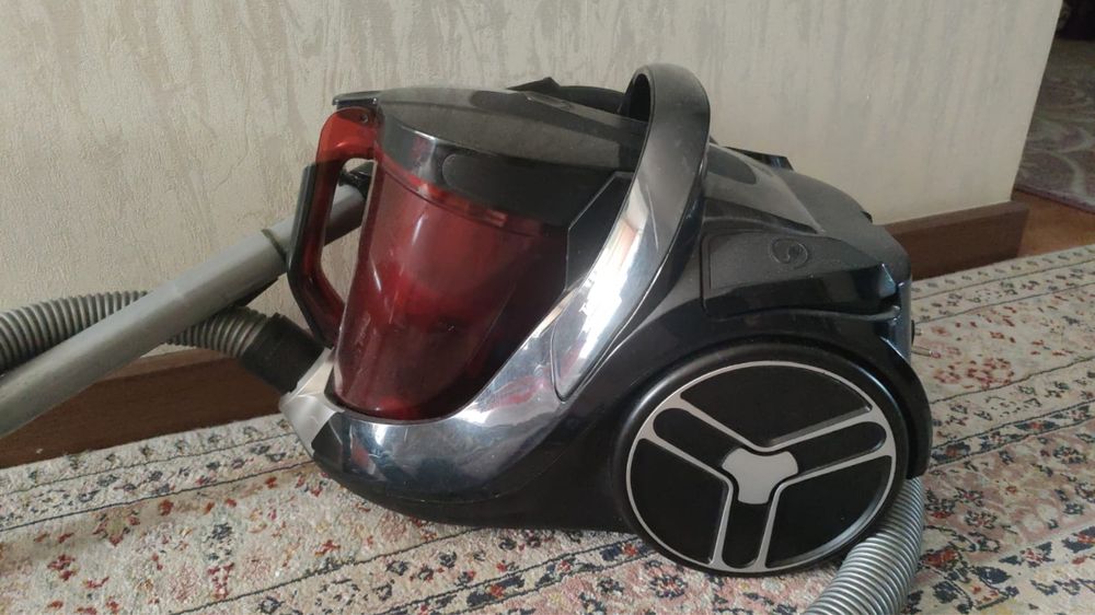 Продам пылесос Tefal Silence Force
