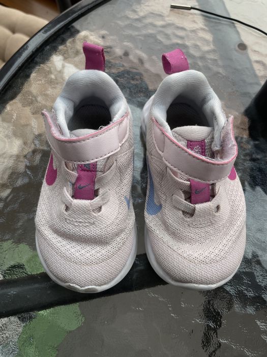 маратонки nike 21