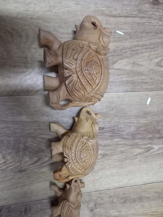 Сувенирные статуэтки деревянные слоны индия