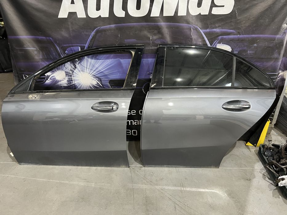 Usa fata + spate stanga Mercedes A class sedan W177