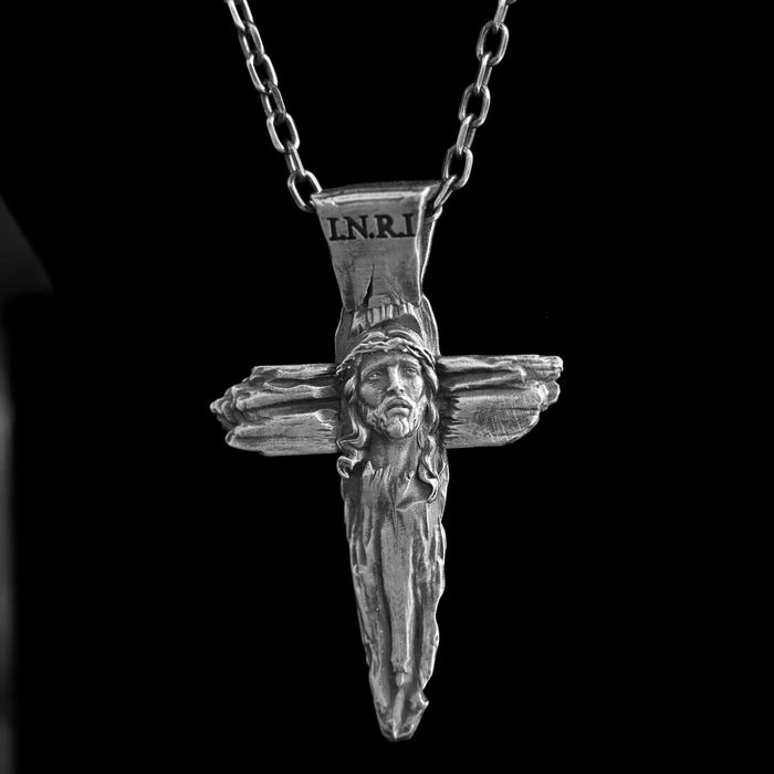 Сребърен кръст с Исус Христос- сребро 925, религиозен медальон за вяра