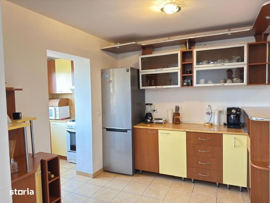 Inchiriere apartament 3 camere, Stadion zona Bisericii Sfantul Stefan
