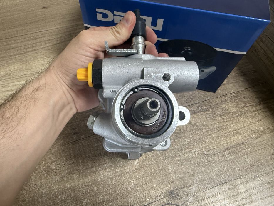 Гур насос TOYOTA 3UZ-FE / 2UZ-FE
