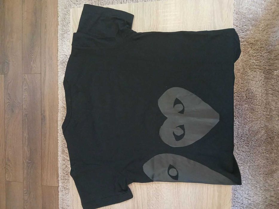 Черна тениска CDG