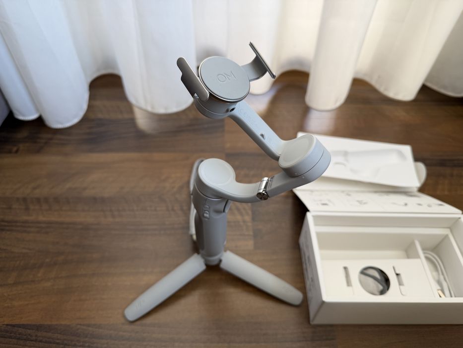 Dji OM 5 sistem de stabilizare dji osmo mobile 5 - 3 axe