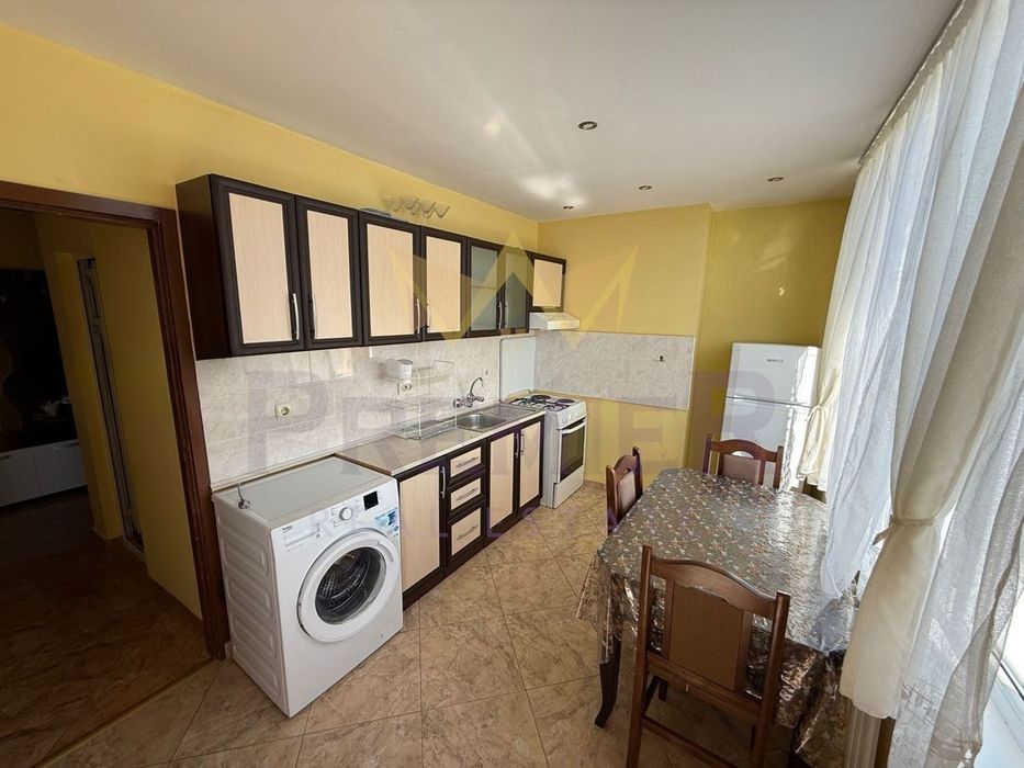 Продава се Тристаен апартамент в Пловдив, Център - 76 кв.м за 1644 €/кв.м - Снимка #2