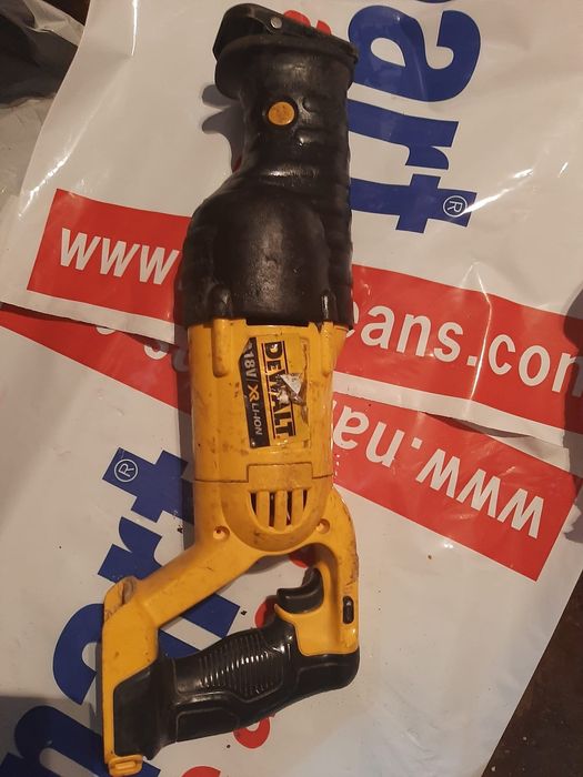 Devalt fierastra dcs380