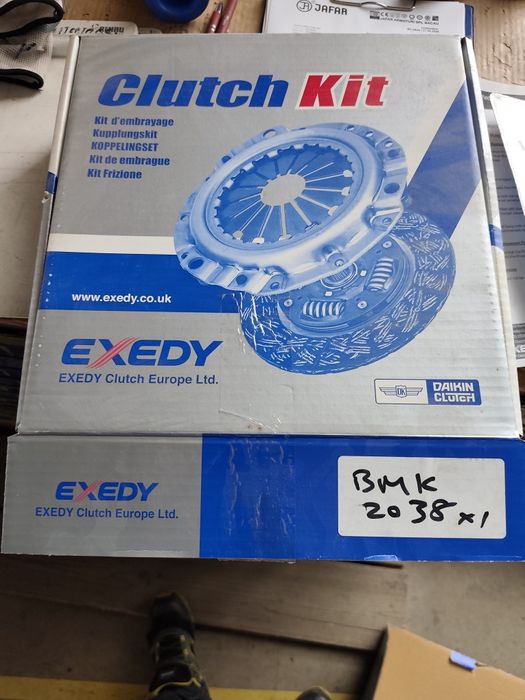 Chit ambreaj BMW + set montaj turbo