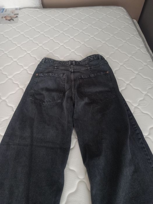 Дънки Bershka EUR 38