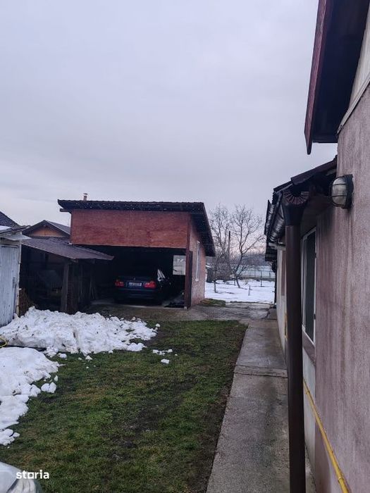 Casa caramida, teren 759 mp, garaj, la 3 km de Baia Mare, Tautii de Su