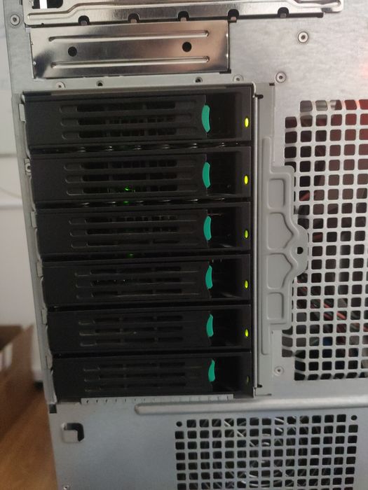 Сервер Intel, 2 процессора