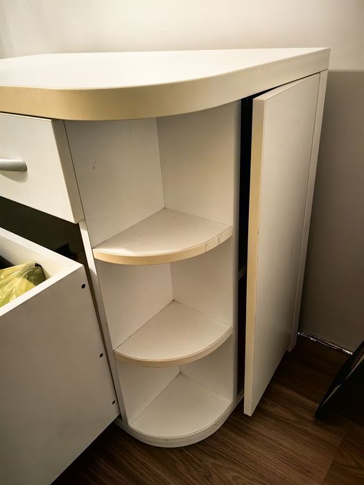 Скрин с чекмеджета