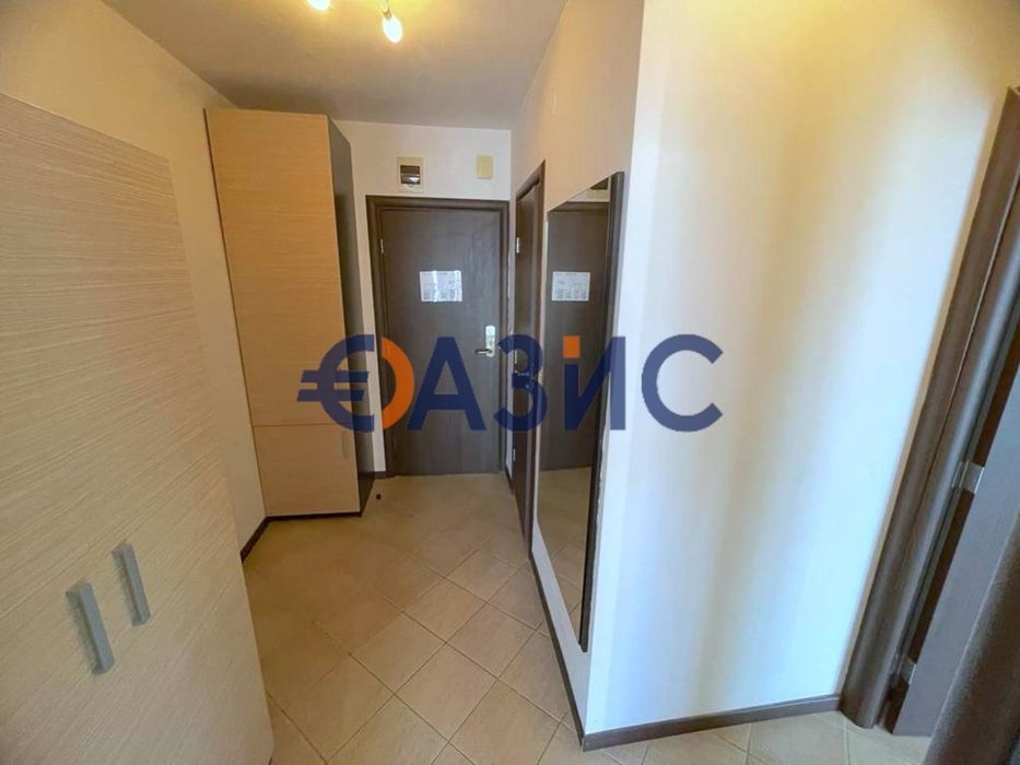 Продава се Двустаен апартамент в к.к. Слънчев бряг - 67 кв.м за 1038 €/кв.м - Снимка #5