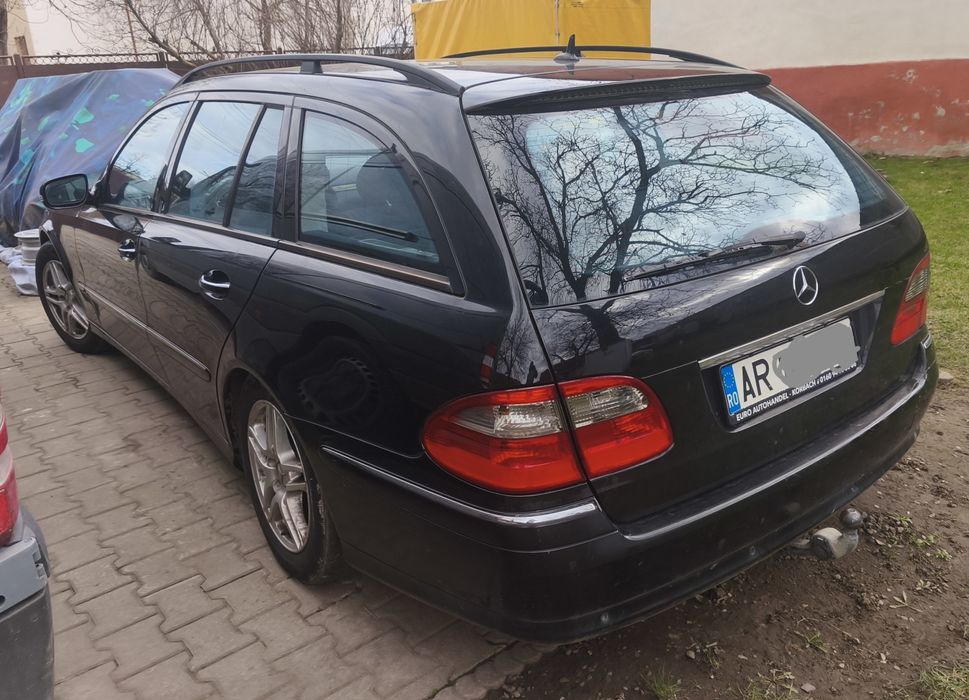 Mercedes E 220  W211  170cp