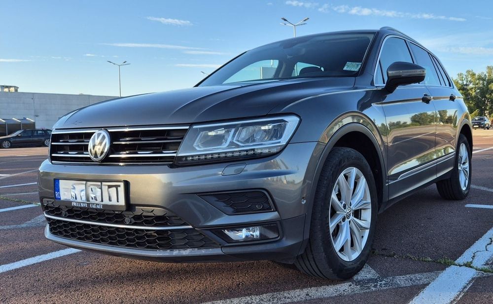 Volkswagen Tiguan VW Tiguan Highline 4MOTION | 2.0 BiTDI 239 CP DSG7 ACC Digital Cockpit