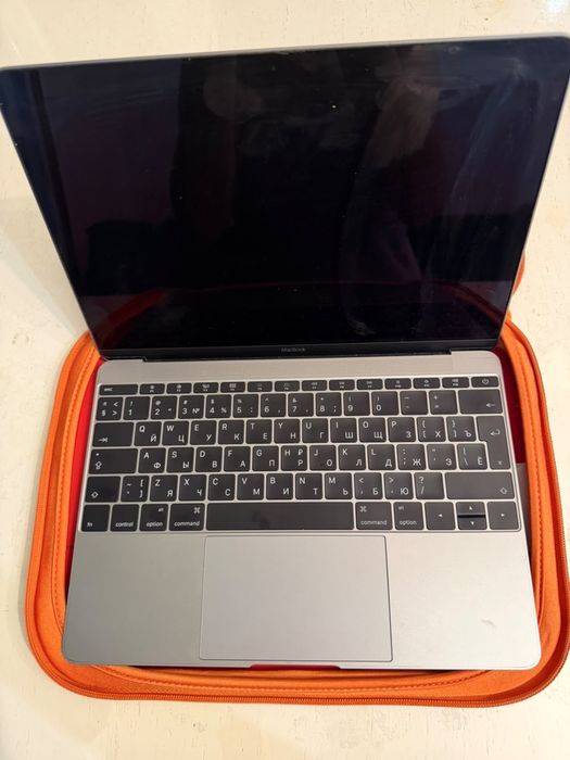 Продается Macbook