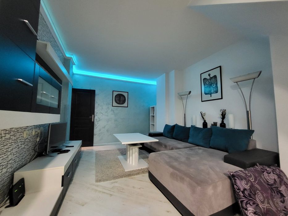 Дава се под наем Тристаен апартамент в Бургас, Възраждане - 95 кв.м за 510 € - Снимка #1