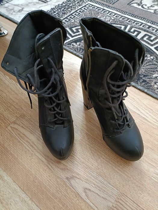 Сапоги женские 37 р.