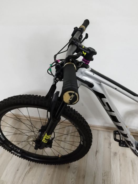 Scott spark 700 27.5