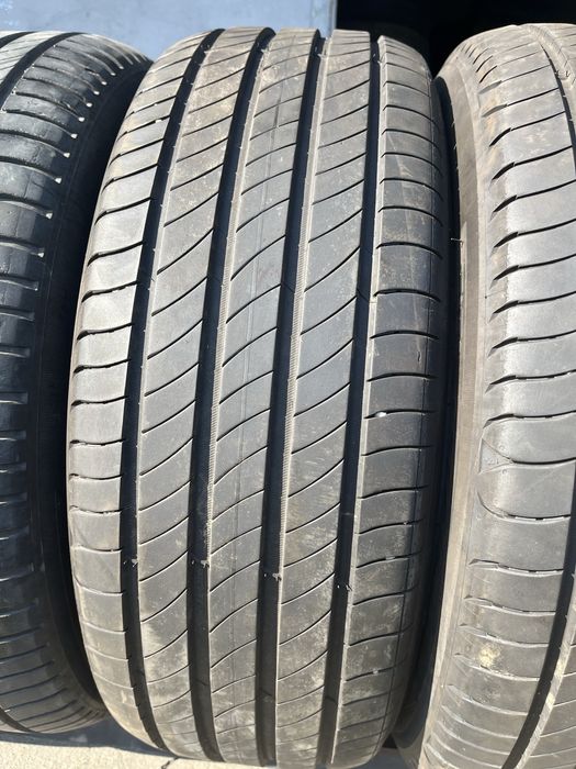 4 бр. летни гуми 215/55/17 Michelin DOT 1124/0722 5-6 mm