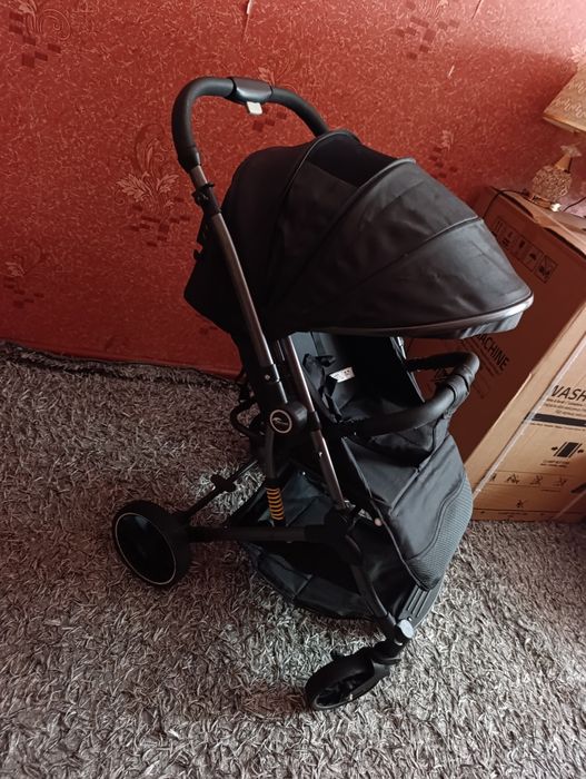 Каляска сотилади