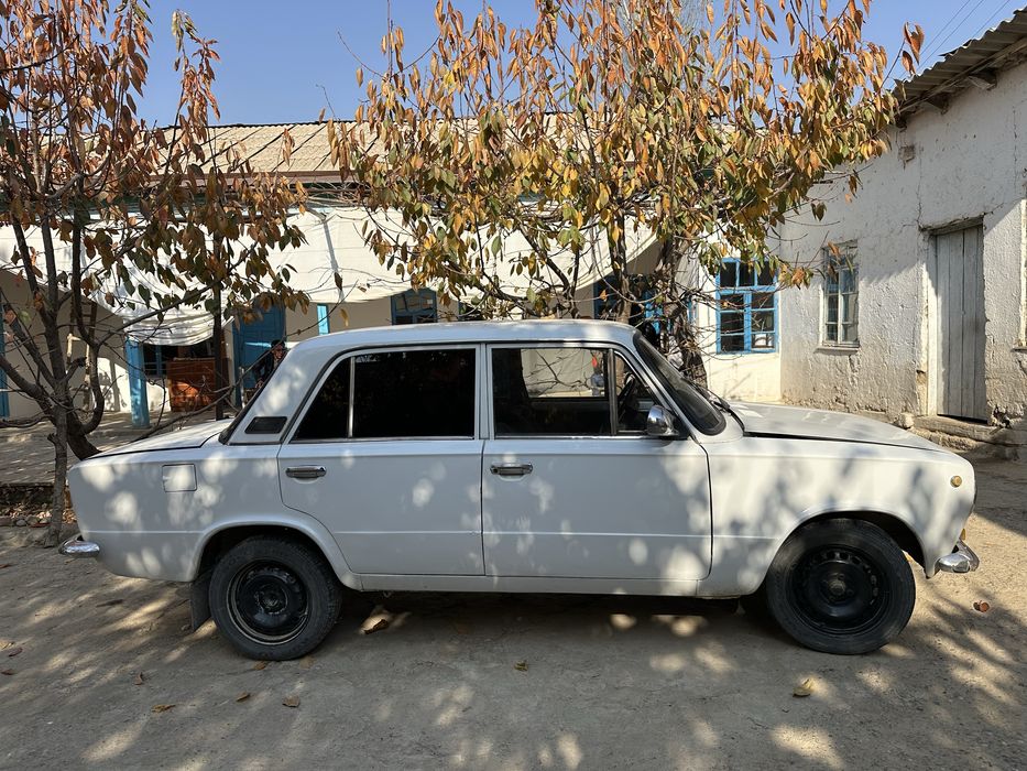 Ваз 21011 сотилади холати яхши