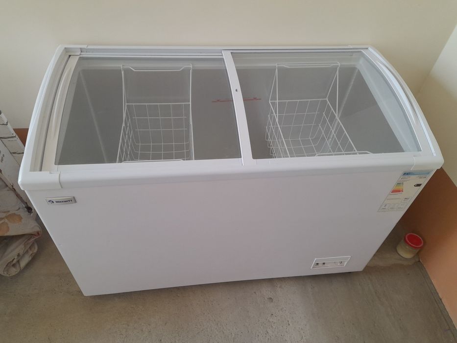 Морозилку сотилади