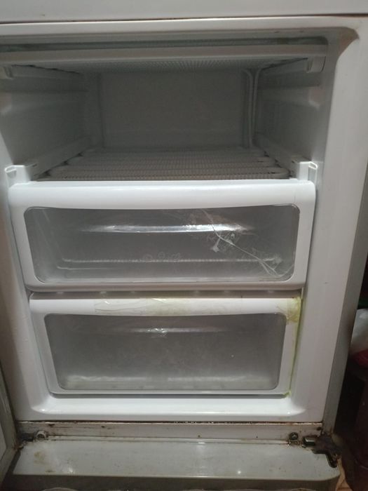 Продам холодильник