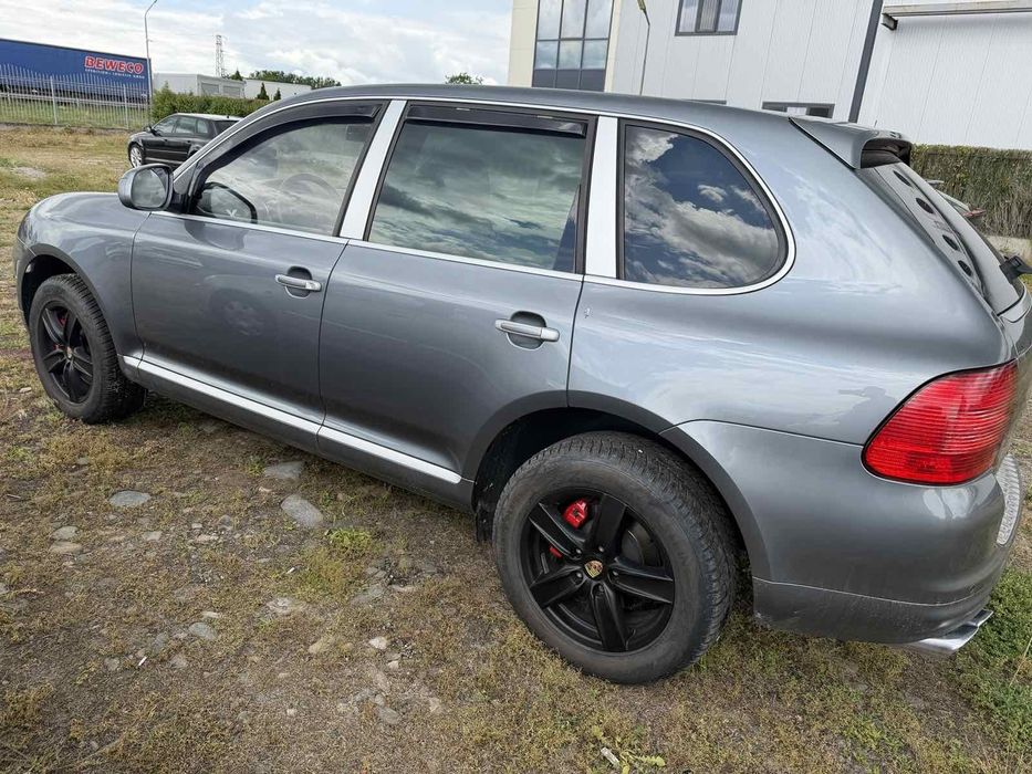 Porsche Cayenne 4500 turbo