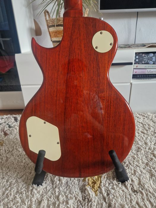 Vand chitara electrica Vintage v100 adf Slash