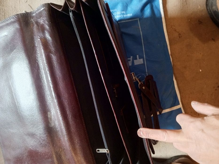 Продам сумку для ноутбука  и дома