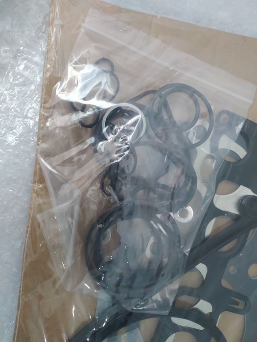 Комплект прокладок для двигателя Мерседес 612