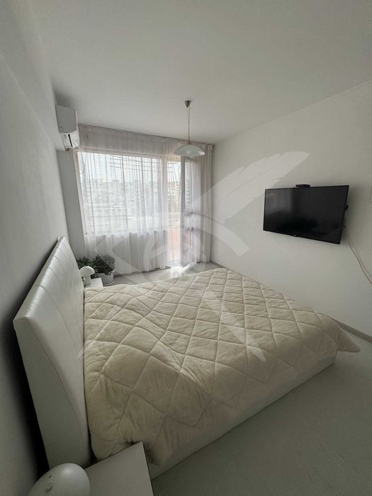 Дава се под наем Тристаен апартамент в Варна, Възраждане 1 - 86 кв.м за 210000 € - Снимка #4