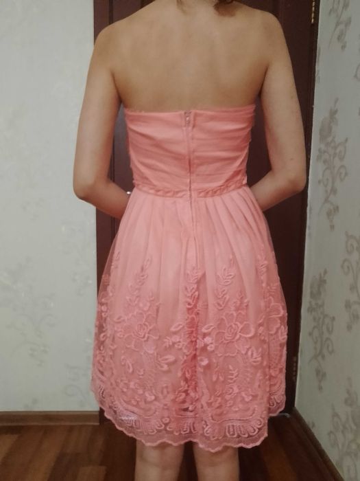 Платье нарядное 40-42 размер, S