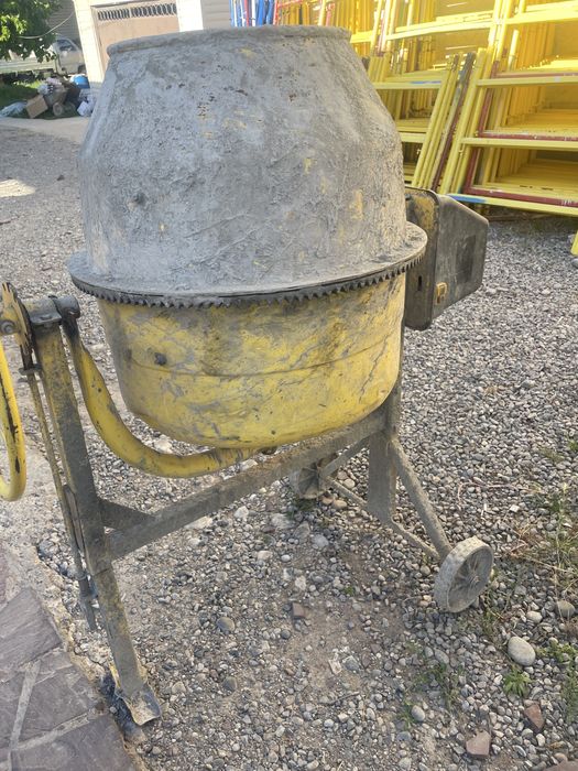 Бетономешалка PROFSET 200l