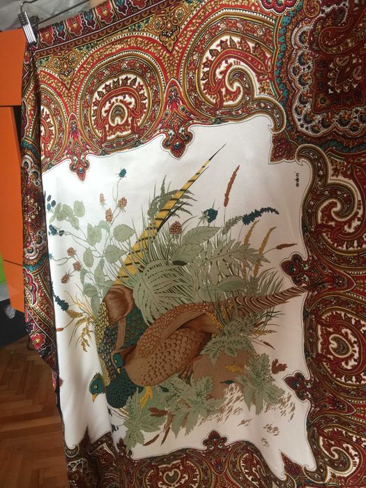 Голям копринен шал с десен фазани