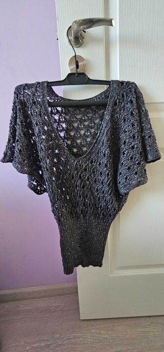 Дамски блузи и пуловери