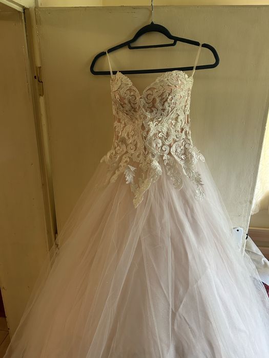 Рокля за абитурински бал или сватба