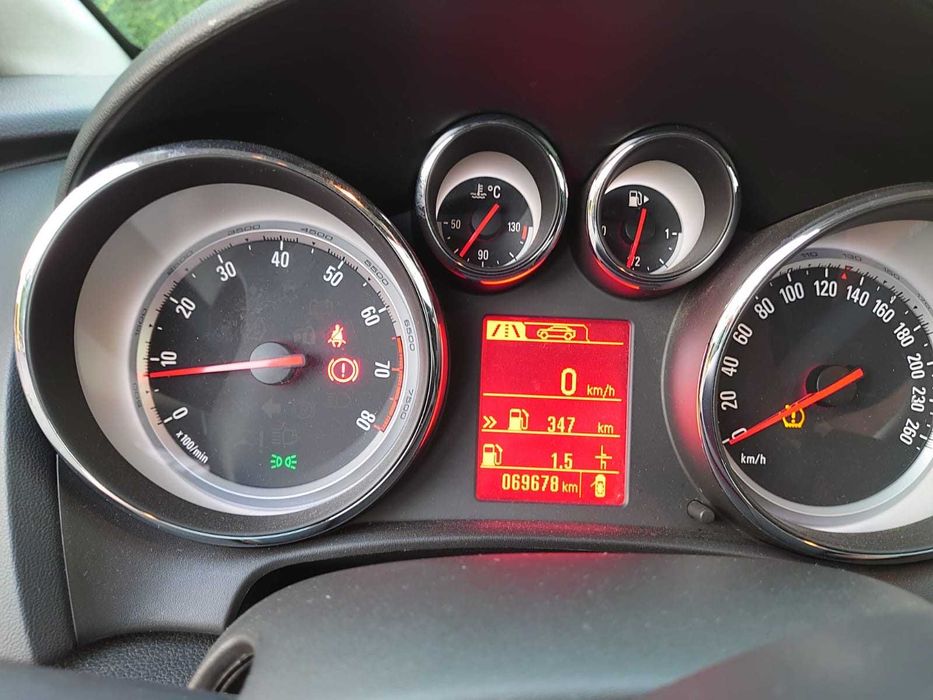 Opel Astra J 1.4 Turbo 140 CP – 70.000 km