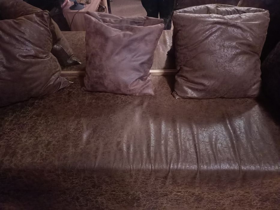 Продам диван без спинки