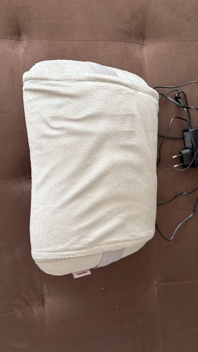 Масажна възглавница Beurer нова