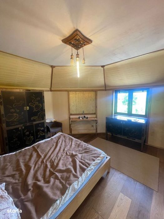 Casa ecologica din beton de canepa, 200 mp, 11 arii teren, zona Tautii