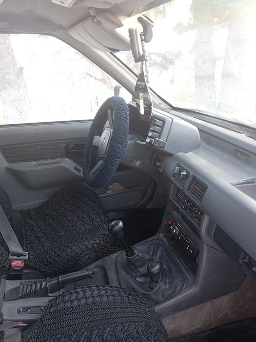 Продам машину Опель фронтера