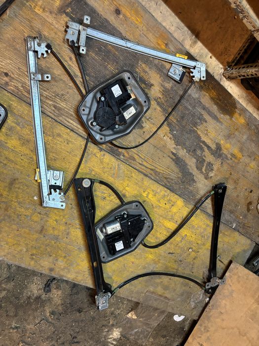 Оригинални Ел Стъклоповдигачи за Vw Голф 5