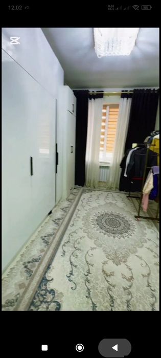 Продается квартира 2 комнатная в 6 том микраене.100 КВ метр