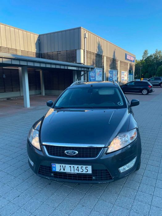 Vând mașina FORD MONDEO