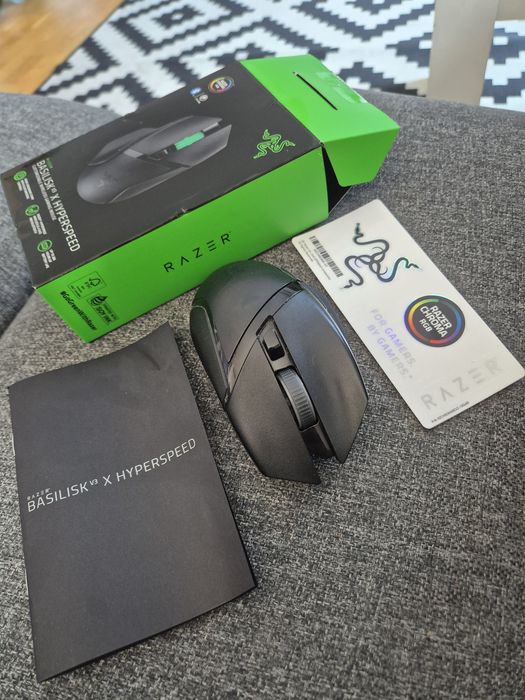 Vand mouse Razer Basilik v3