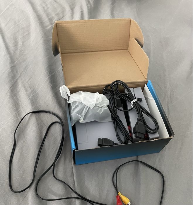 Mini consola retro clasica super mario 620 jocuri